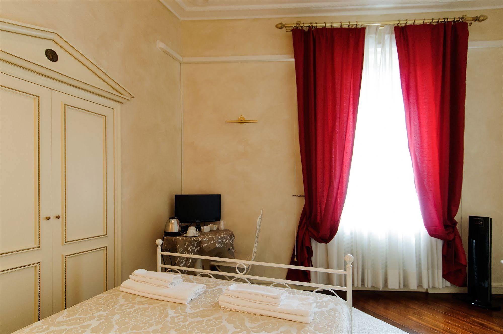 Made In Rome Luxury Affittacamere Eksteriør billede
